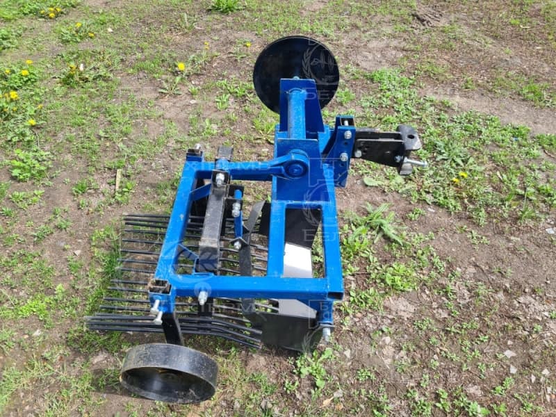 Картофелекопалка КВ-3