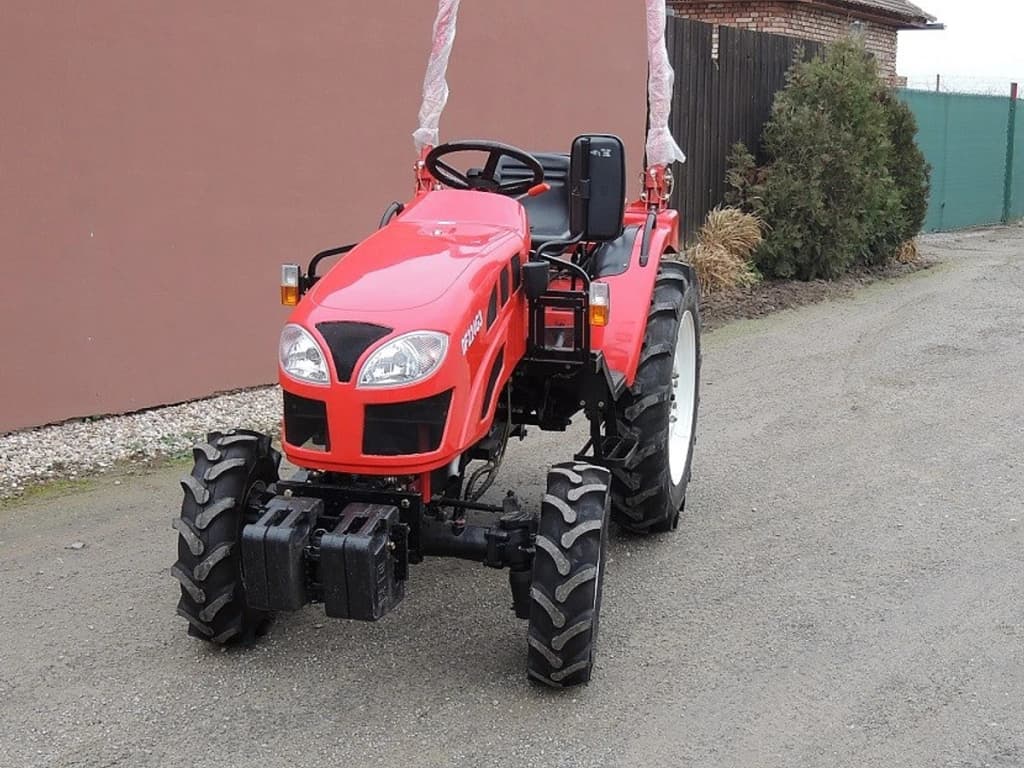 DF-224 — трактор DONGFENG у БЕЛТЕХФЕРМЪ local:df-224:8-182full.jpg
