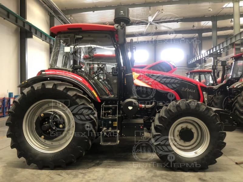 Трактор Dongfeng/Донгфенг 2404, с кабиной