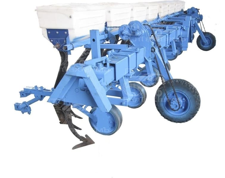 Культиватор КМН-4,2 с внесением удобрений, без транспортного устройства